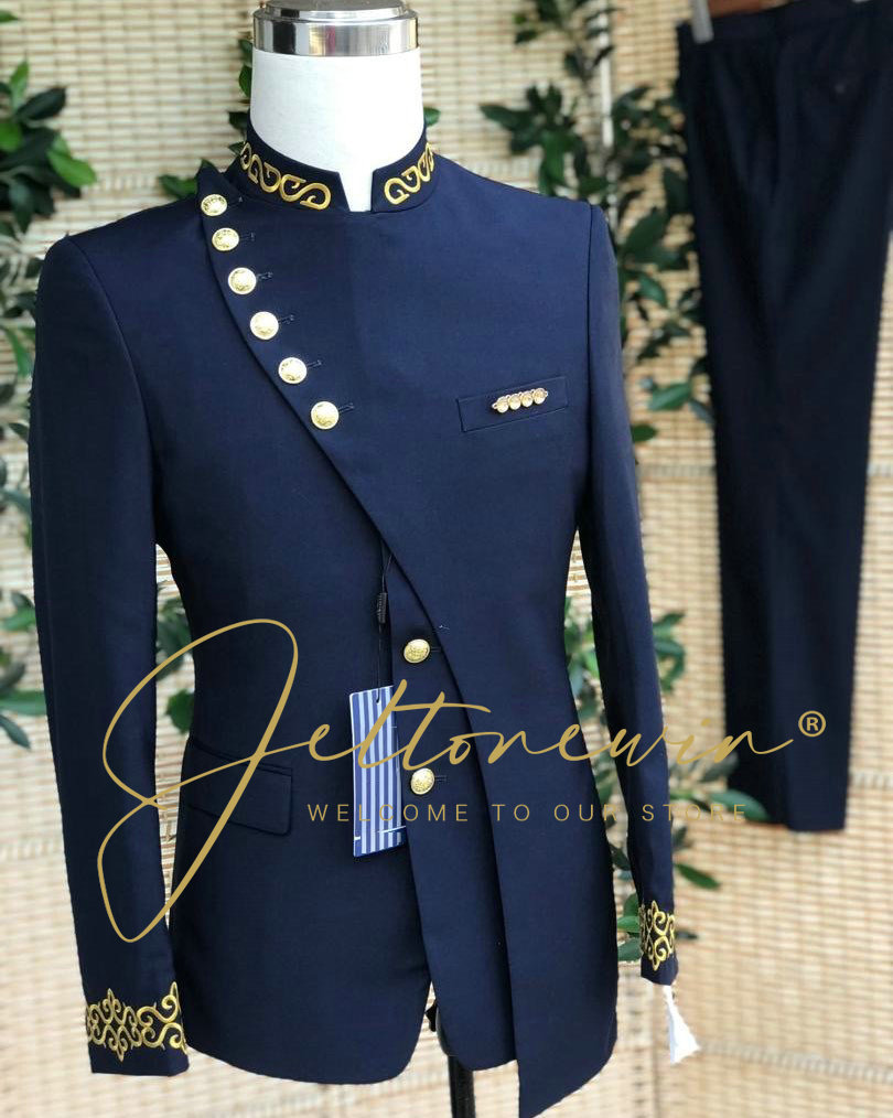 Men Formal Wear Blue - Męski garnitur w kolorze granatowym ze